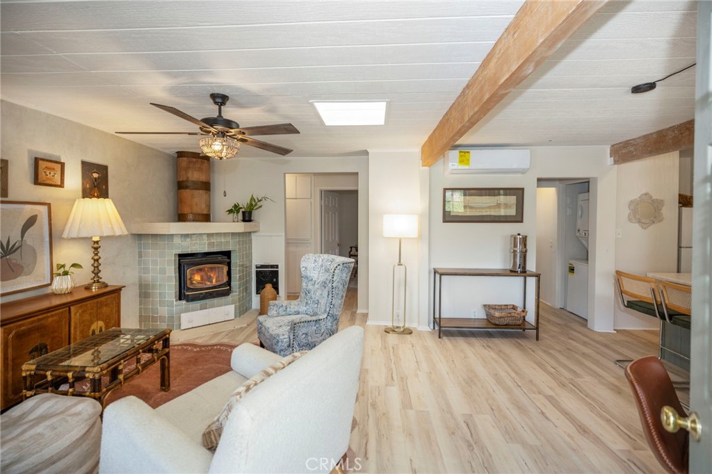 2576 Green Hills Property Photo 2