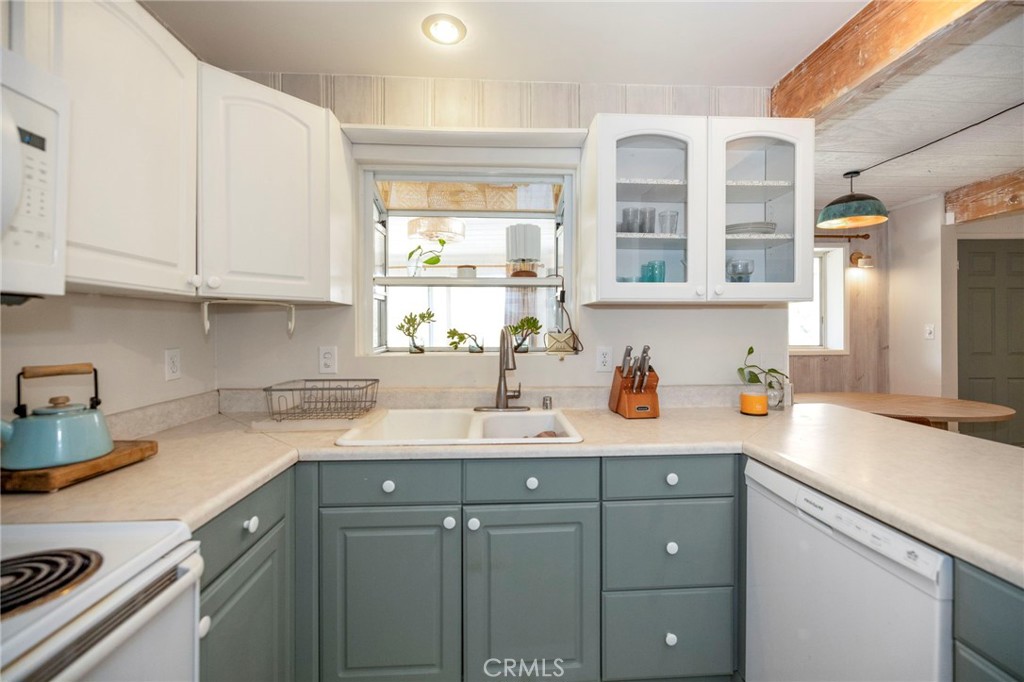 2576 Green Hills Property Photo 18