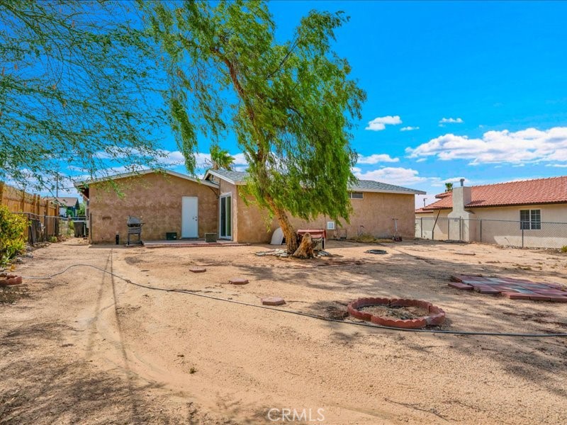 5567 Baileya Property Photo 23