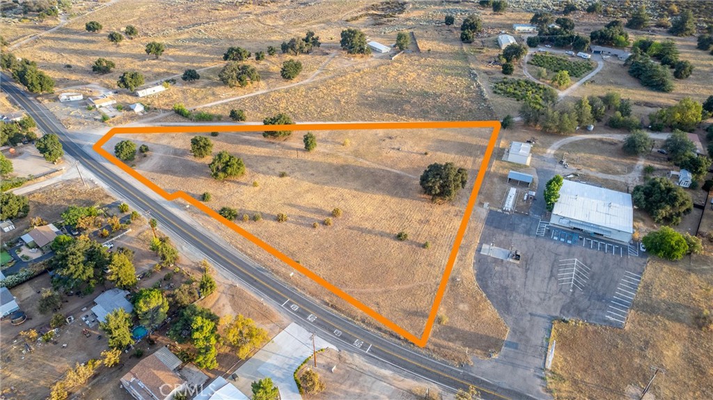 35202 Highway 79 Property Photo 2