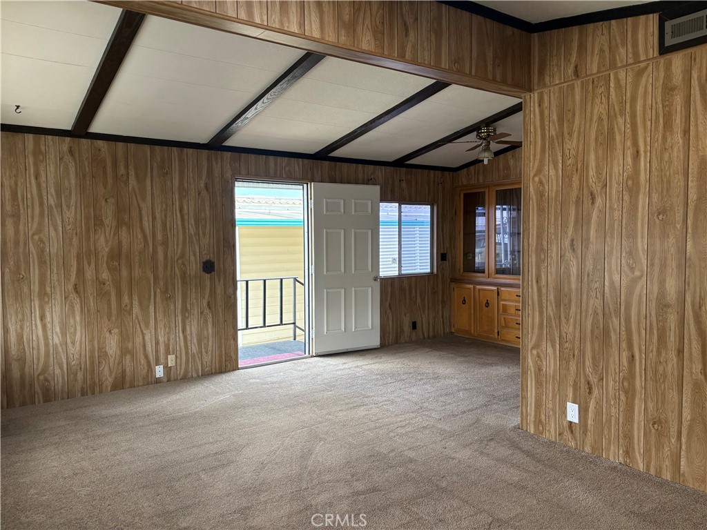 227 Bluebird Lane Property Photo 4