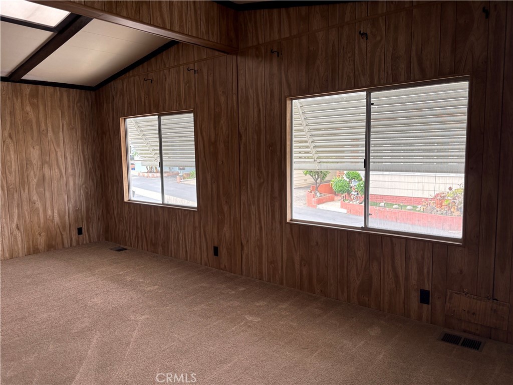 227 Bluebird Lane Property Photo 5