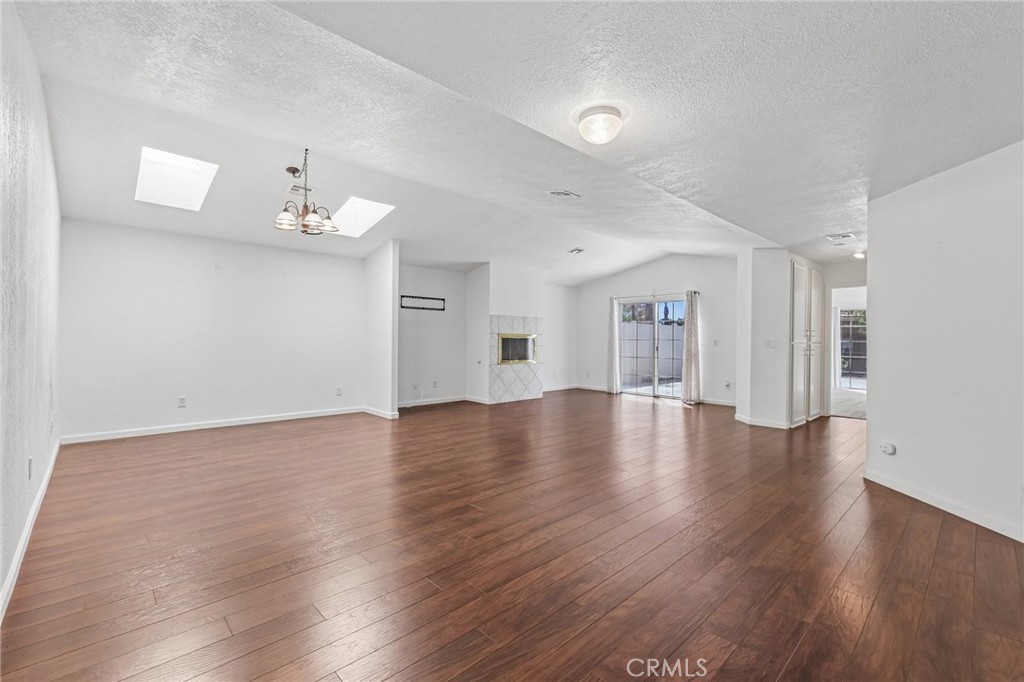 24181 Corte Cordoba Property Photo 9