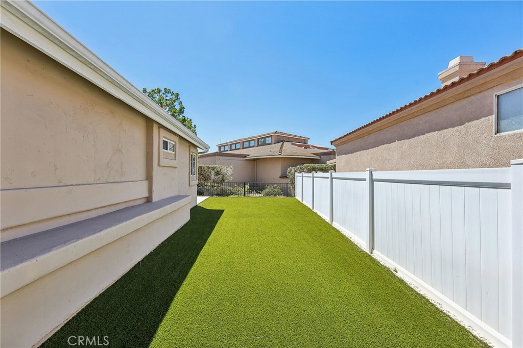 24181 Corte Cordoba Property Photo 33