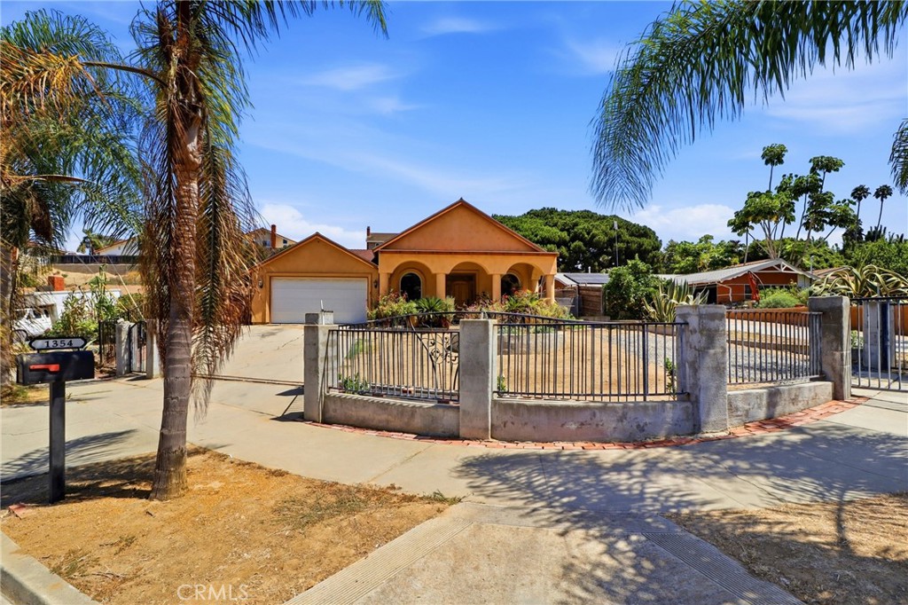 1354 Cornish Property Photo 31