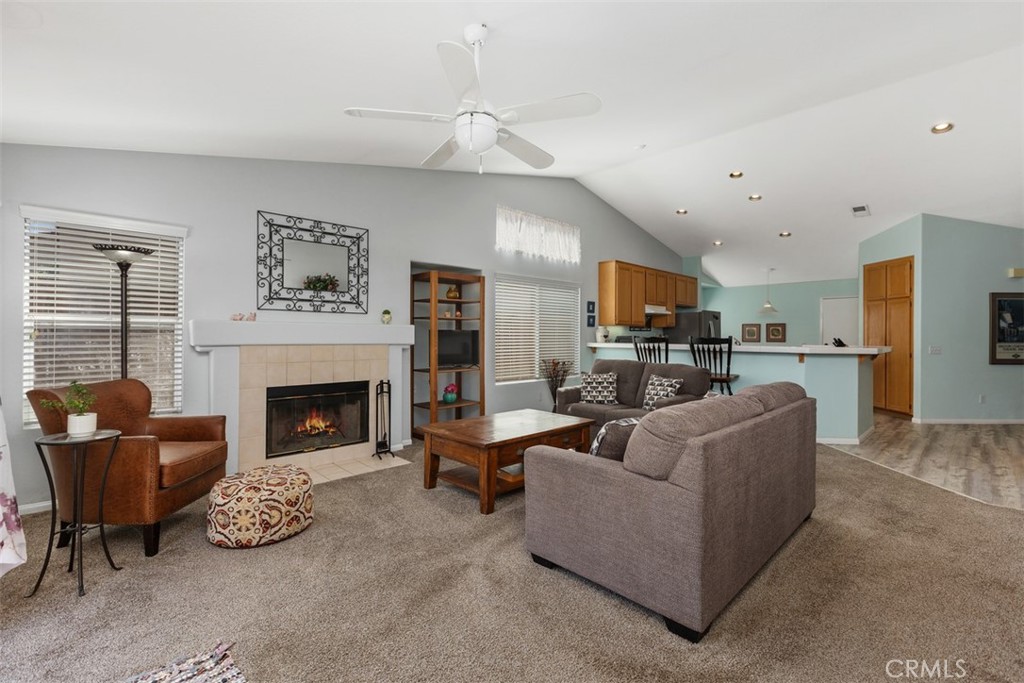 4933 Lake Shore Court Property Photo 16