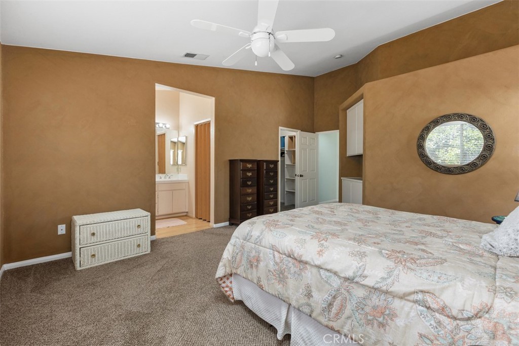 4933 Lake Shore Court Property Photo 24