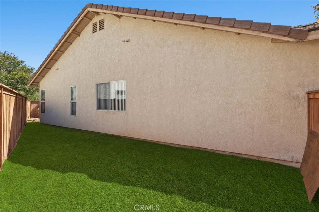 4933 Lake Shore Court Property Photo 31