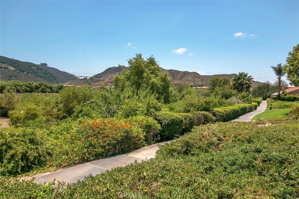 4933 Lake Shore Court Property Photo 40