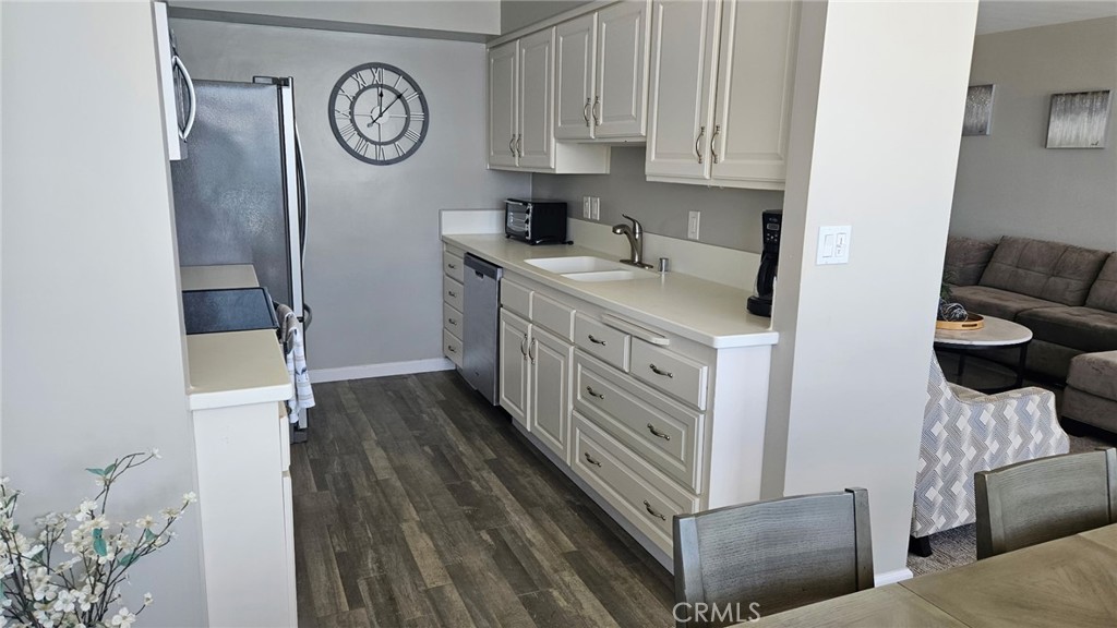 1720 Avenida Del Mundo 1103 Property Photo 5
