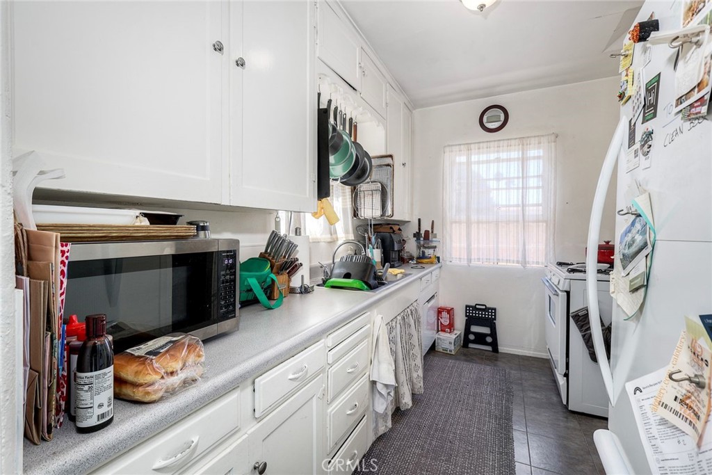 4918 4920 Del Monte Avenue Property Photo 12