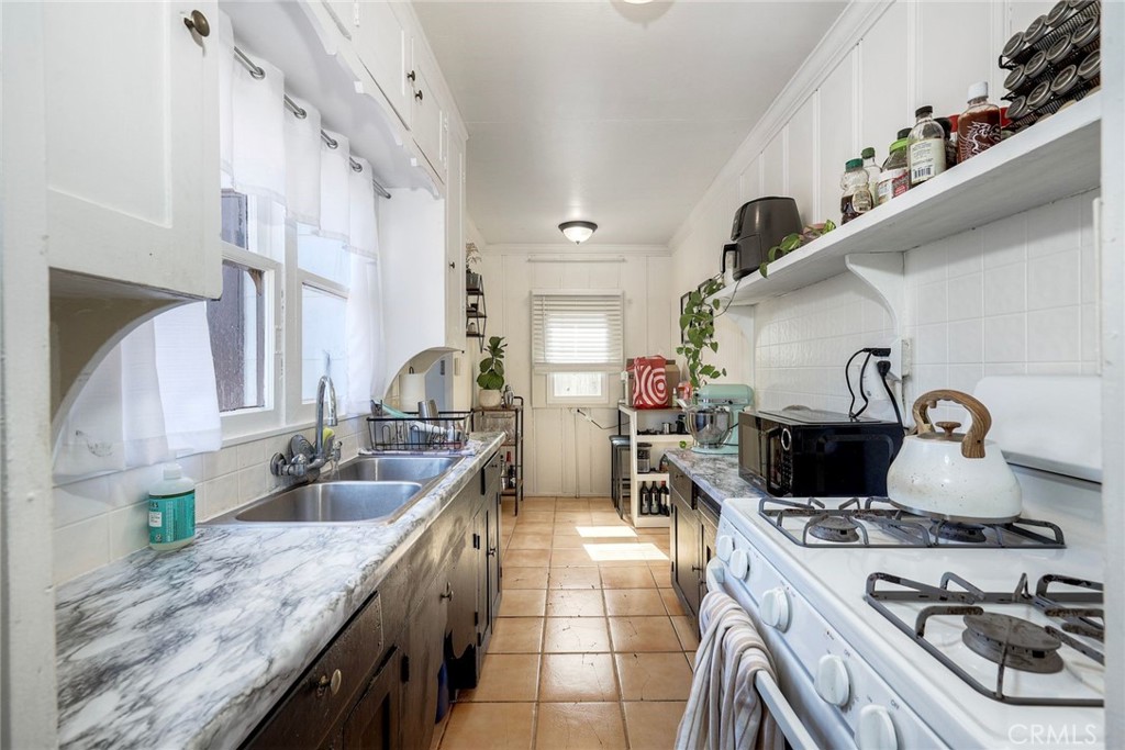 4918 4920 Del Monte Avenue Property Photo 31