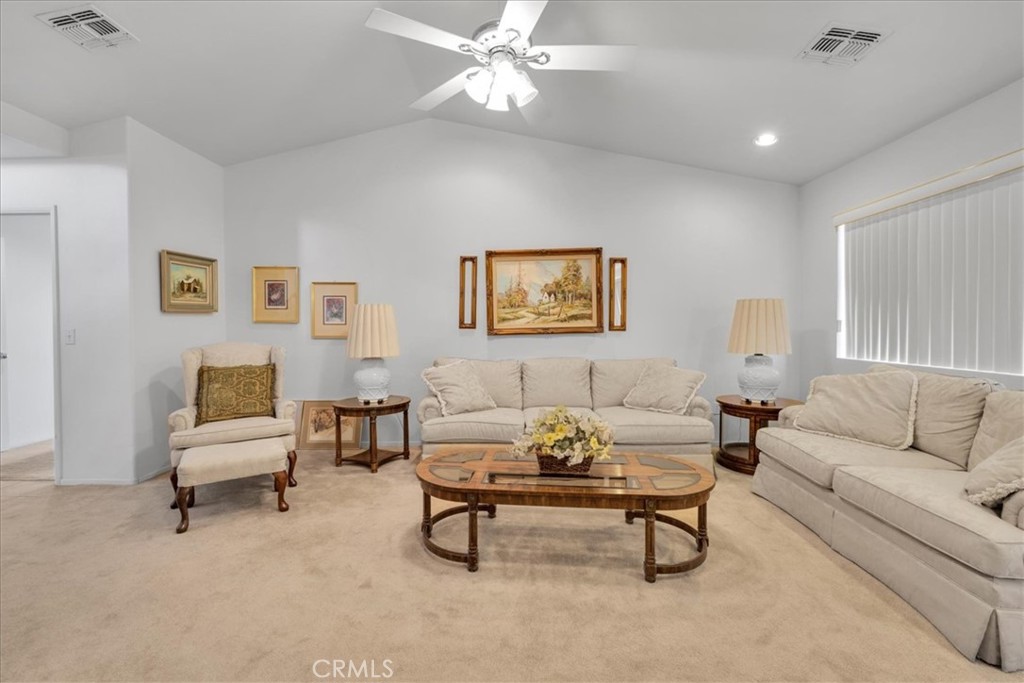 58370 Mountain View Property Photo 5