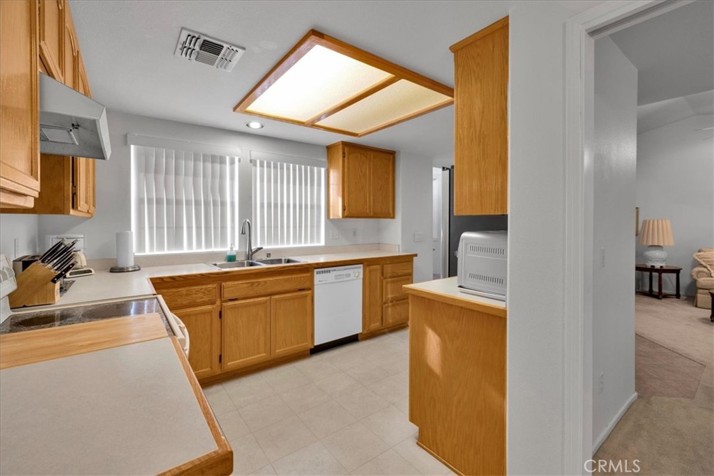 58370 Mountain View Property Photo 10
