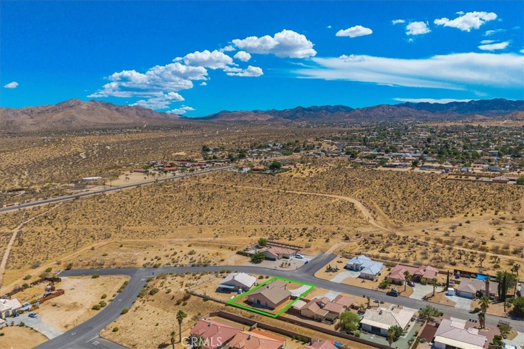 58370 Mountain View Property Photo 33