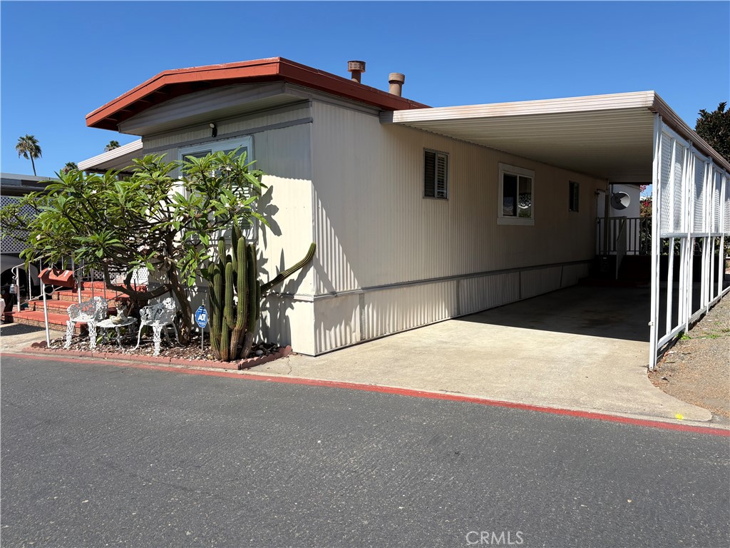 76 Shirle Lane Property Photo 2