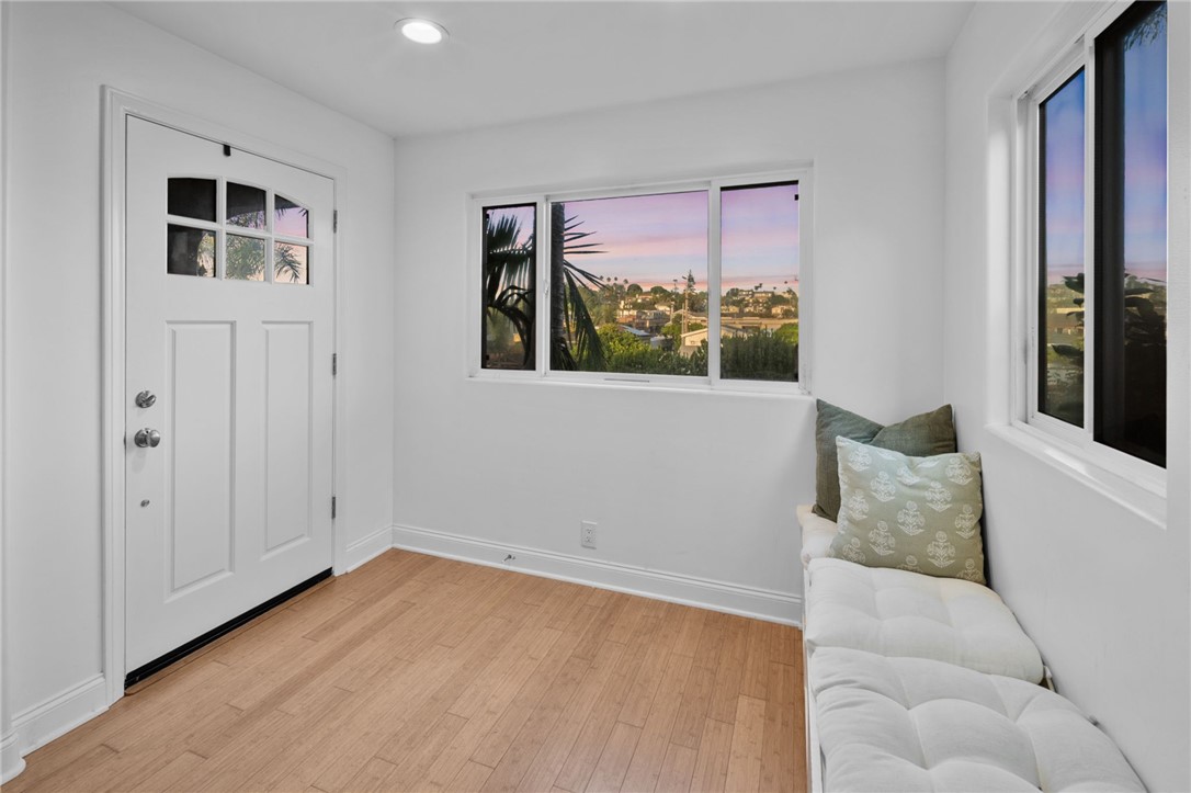 720 3rd Property Photo 6