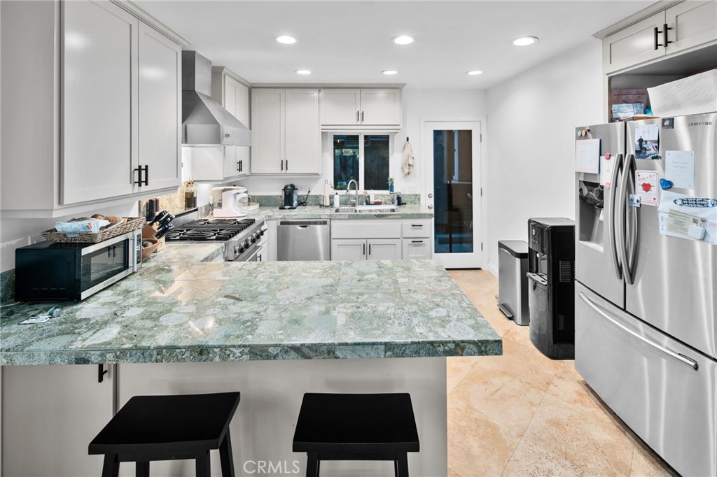 720 3rd Property Photo 11