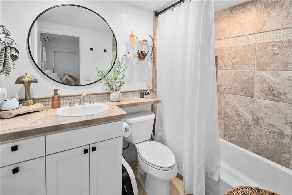 720 3rd Property Photo 14