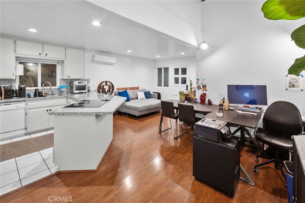 720 3rd Property Photo 22