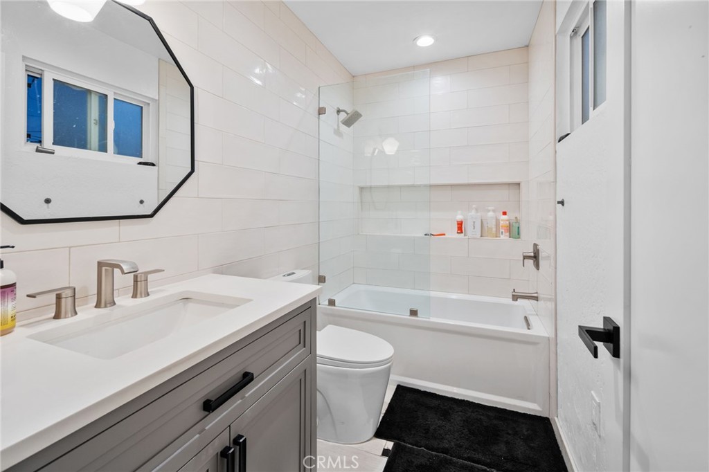 720 3rd Property Photo 25