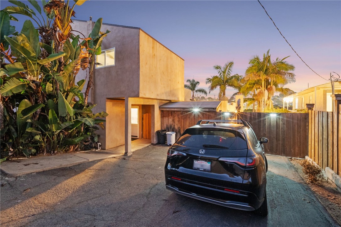 720 3rd Property Photo 28