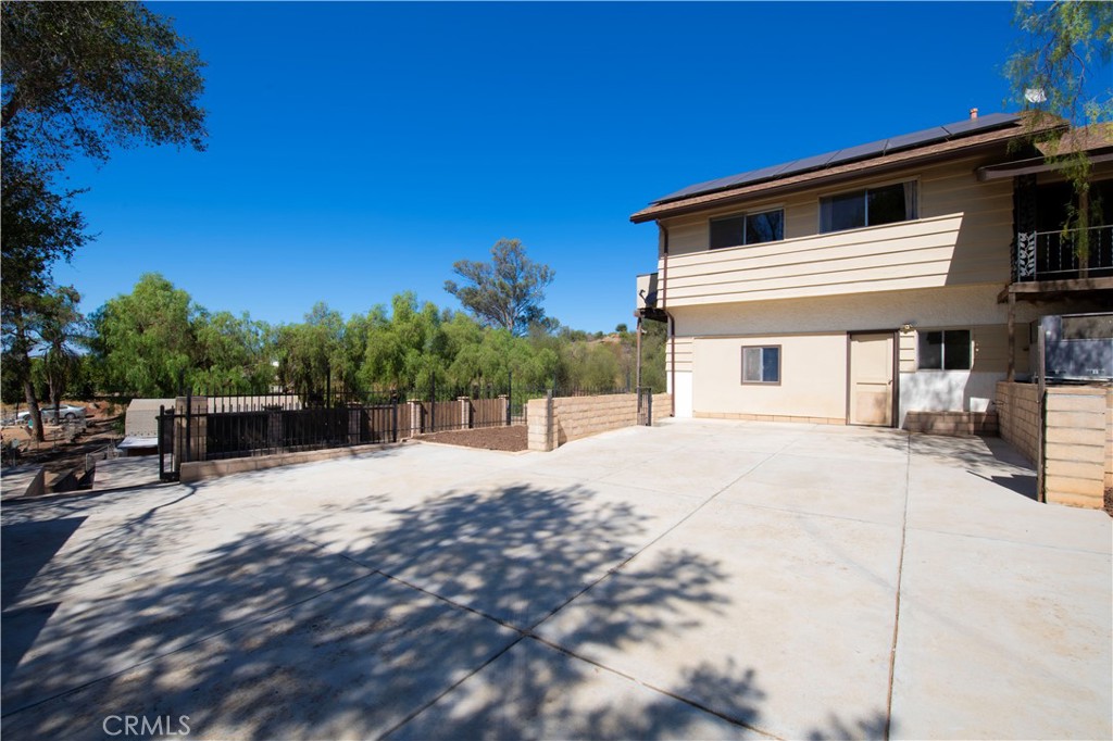 30856 Hillview Property Photo 4