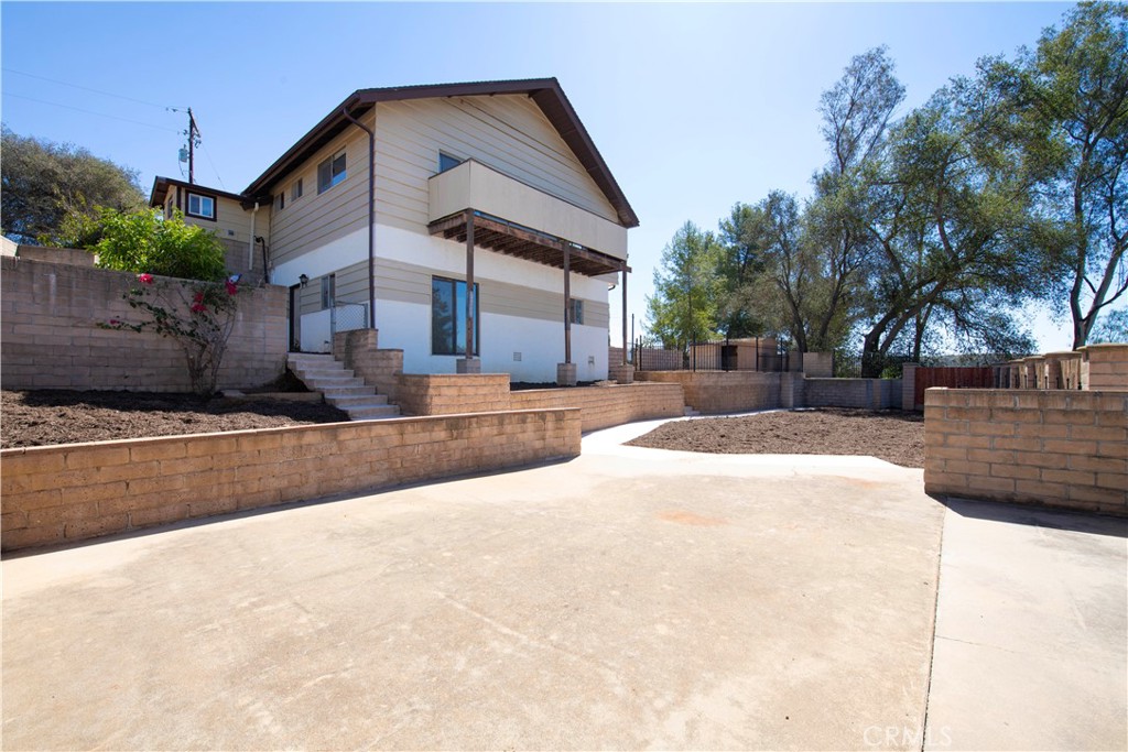 30856 Hillview Property Photo 7