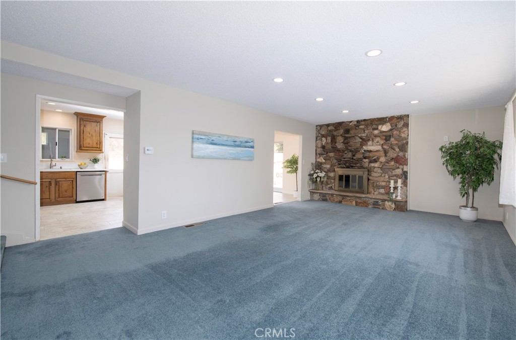 30856 Hillview Property Photo 9