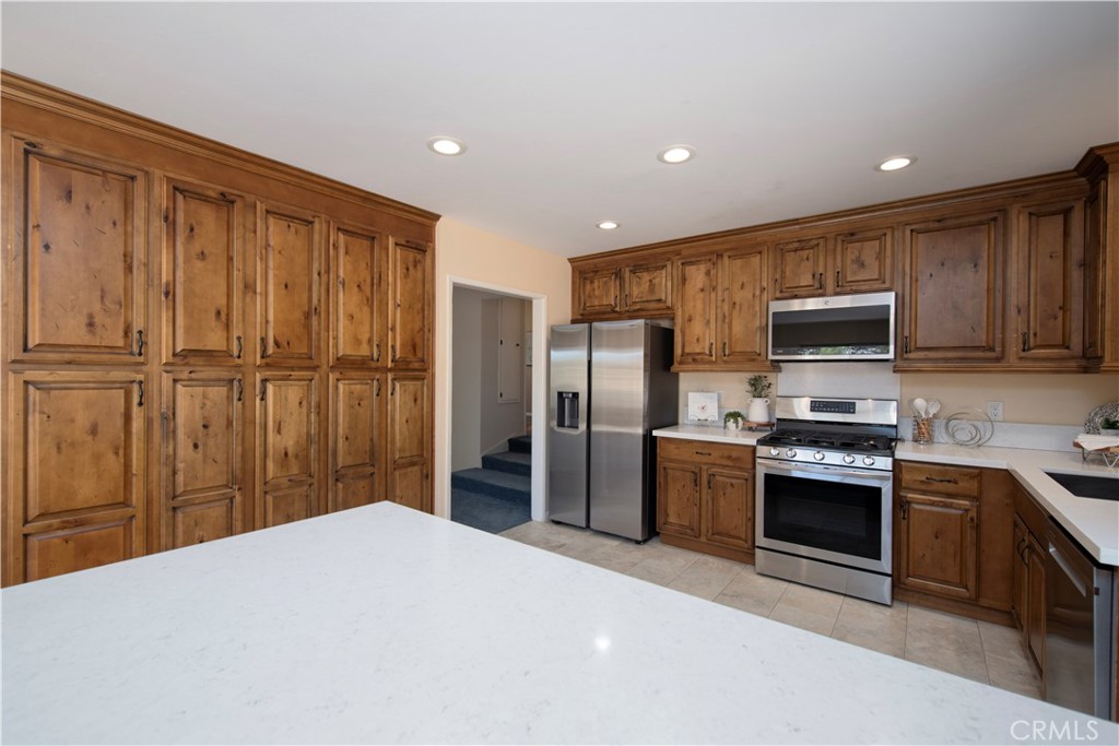 30856 Hillview Property Photo 13