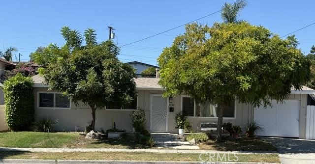 2847 Annette Property Photo 1