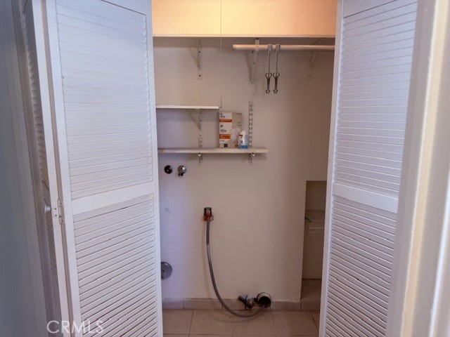 2847 Annette Property Photo 6