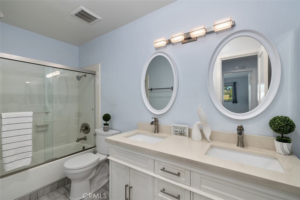 4444 W Point Loma Boulevard 28 Property Photo 13