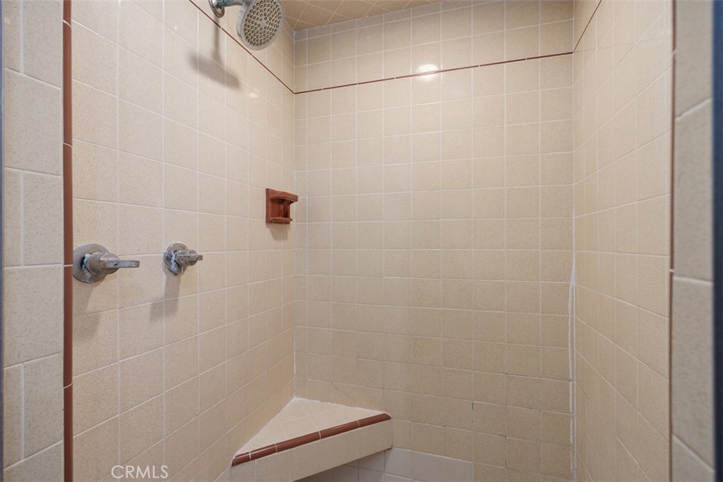 1860 S Juniper S Property Photo 20