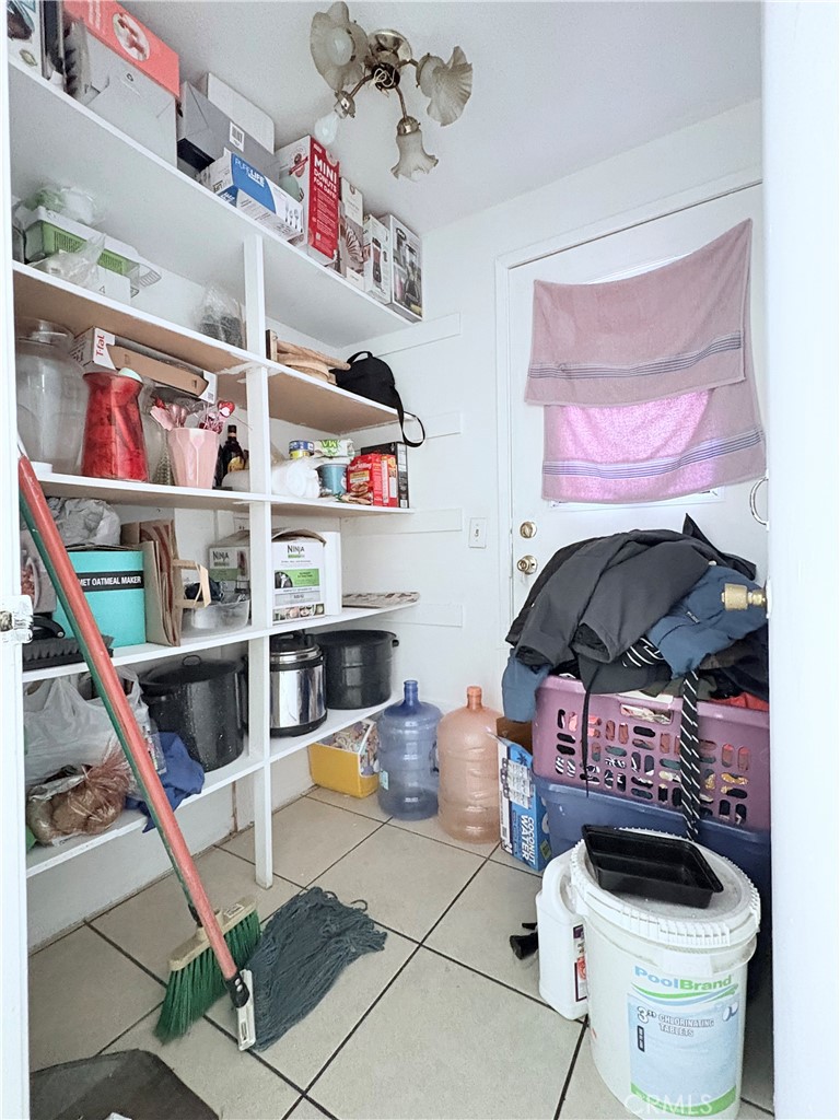 22898 Pahute Property Photo 11