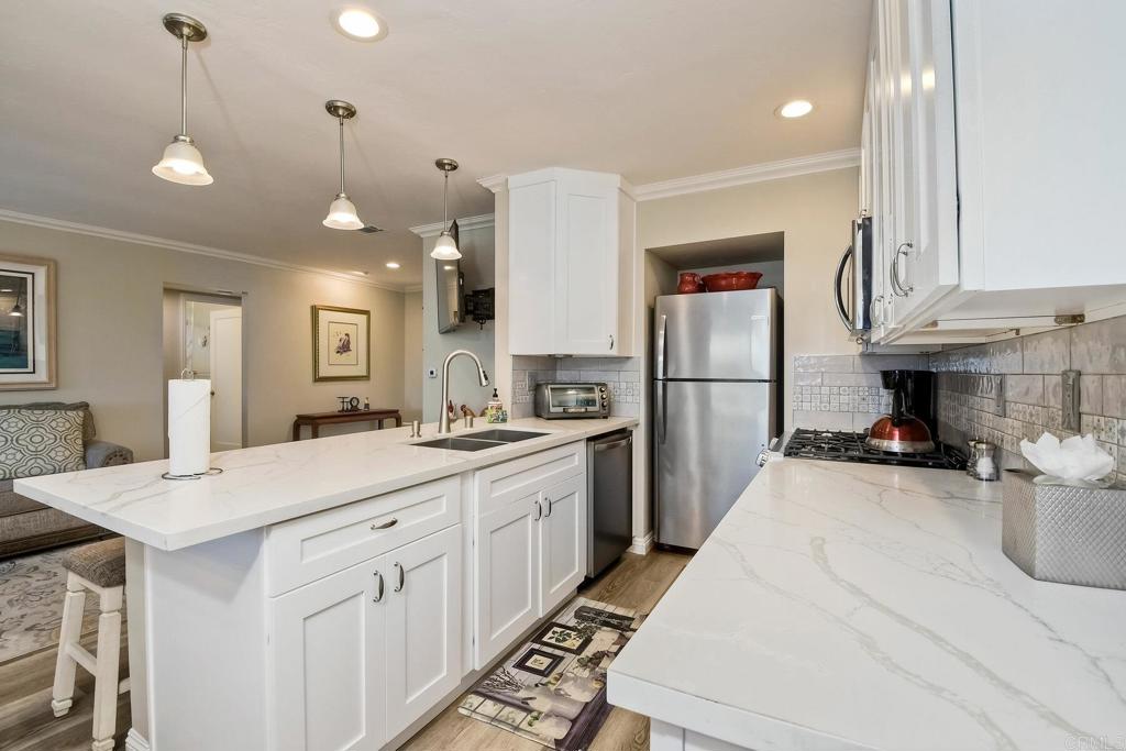 263 San Dimas Property Photo 2