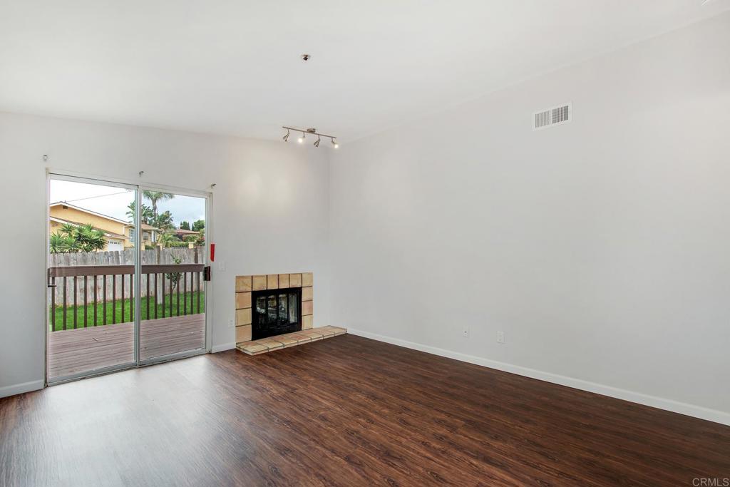 816 818 Viva Court Property Photo 11