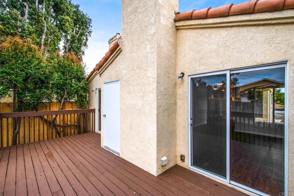 816 818 Viva Court Property Photo 23