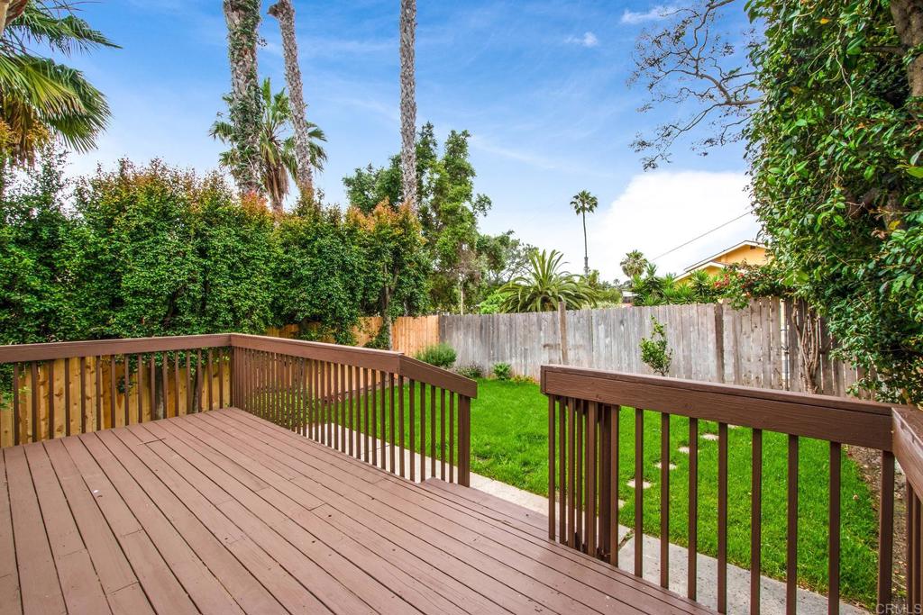 816 818 Viva Court Property Photo 24