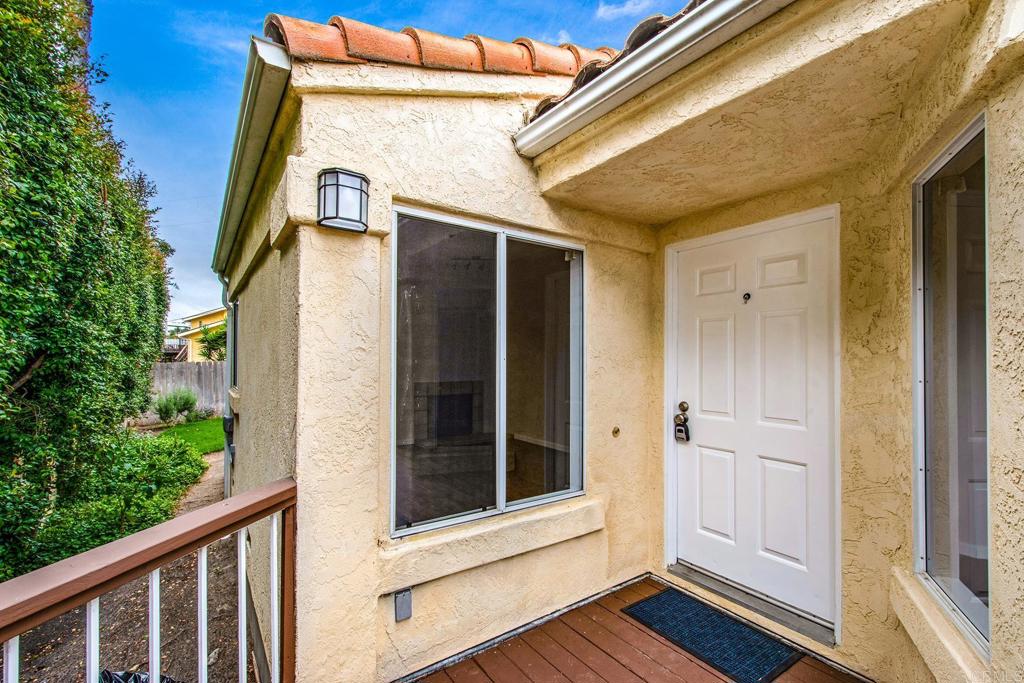 816 818 Viva Court Property Photo 28