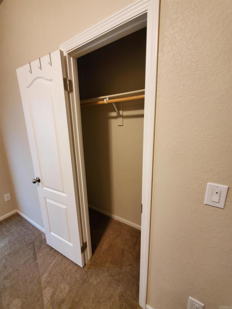1575 W Valley Parkway 25 Property Photo 12