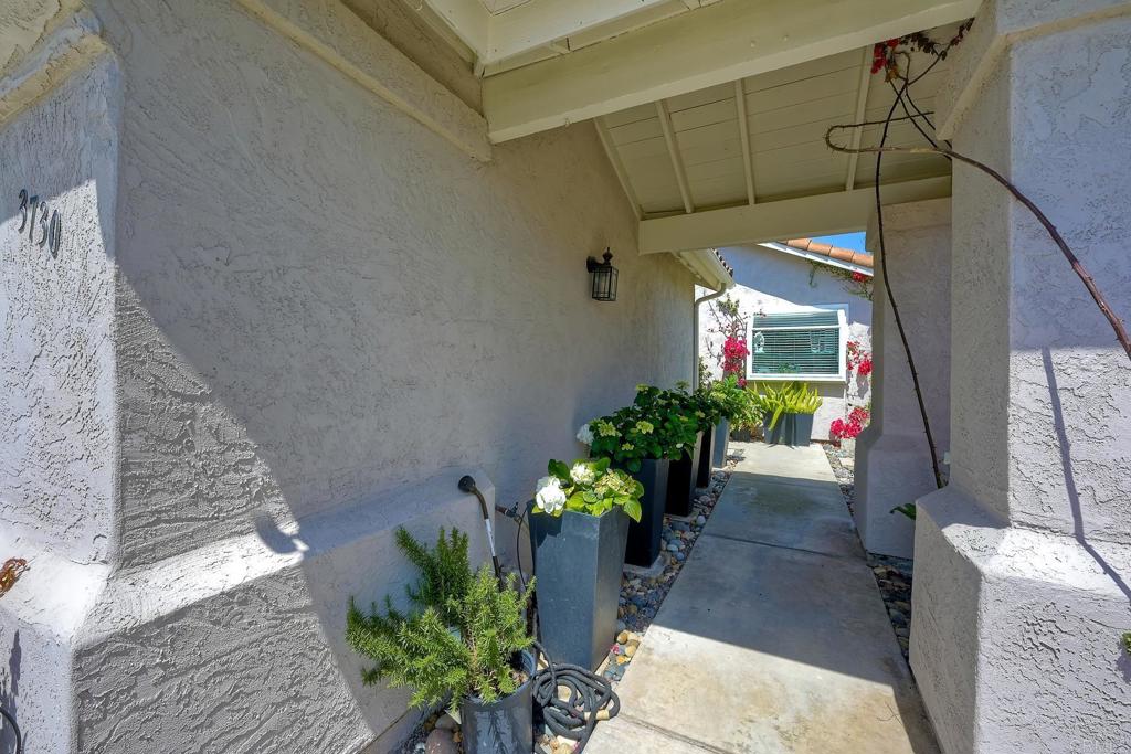 3730 Via Del Rancho Property Photo 2