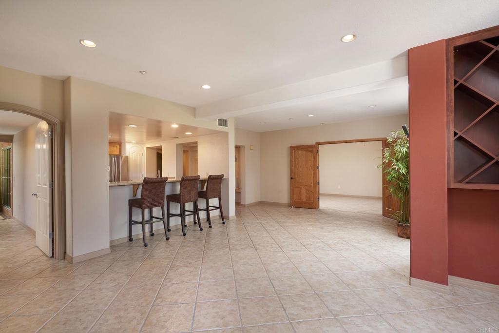 301 W G Street 301 Property Photo 2