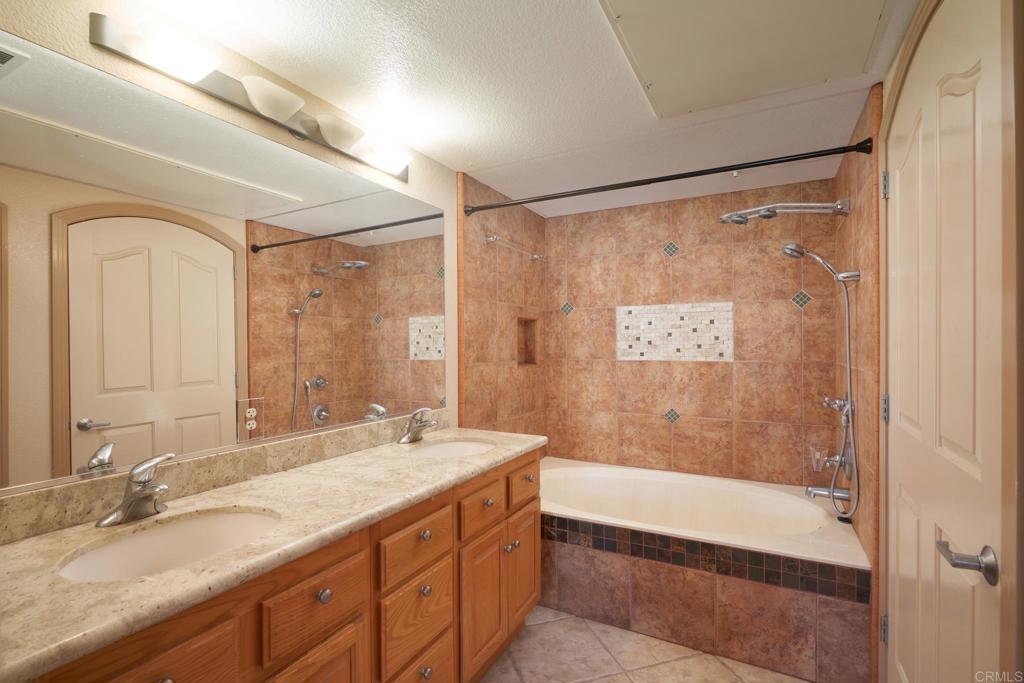 301 W G Street 301 Property Photo 12