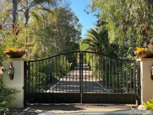 17140 El Mirador Property Photo 3