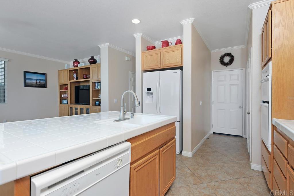 6963 Tradewinds Drive Property Photo 19