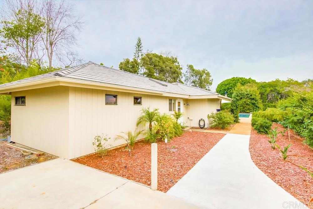 17355 Ave De Acacias Property Photo 14