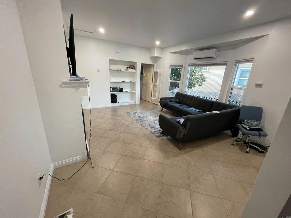 344 46 19th Street Property Photo 2