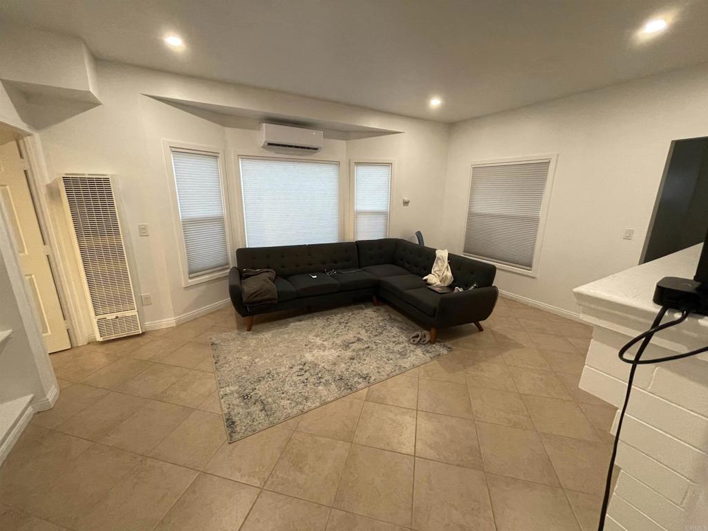 344 46 19th Street Property Photo 5