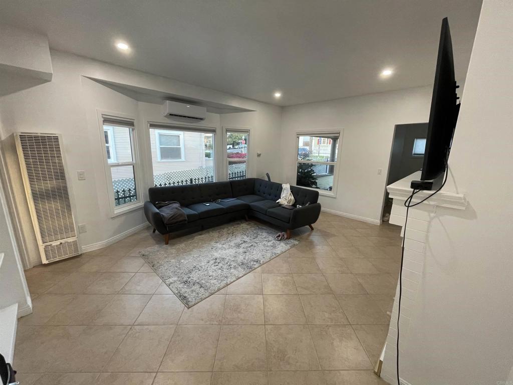 344 46 19th Street Property Photo 9